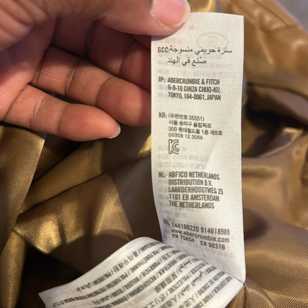 Abercrombie & Fitch Vegan Leather Crop Jacket in Butterscotch NWOT size M - Picture 8 of 9